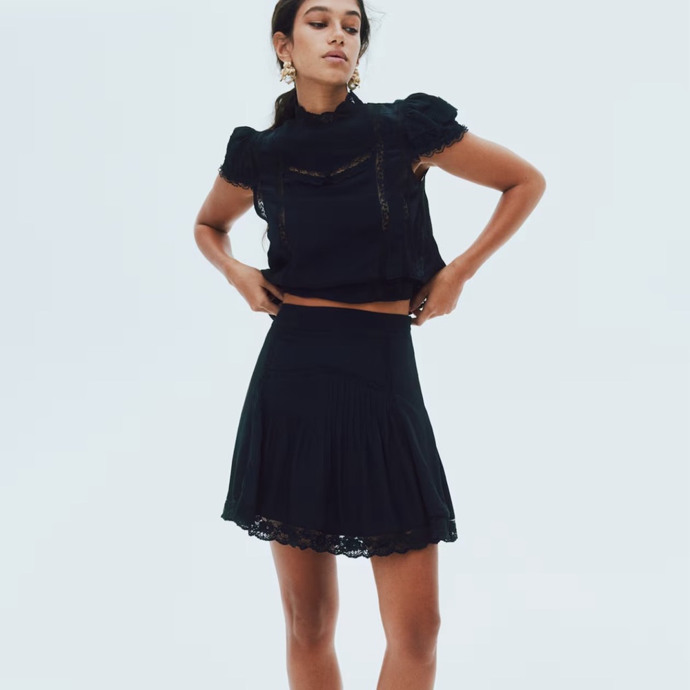 H&M Black Lace-Trim Mini Skirt Sz 8 NWT